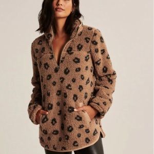 Abercrombie Women's Sherpa Half-Zip Faux Leather-Trim Sweatshirt, small